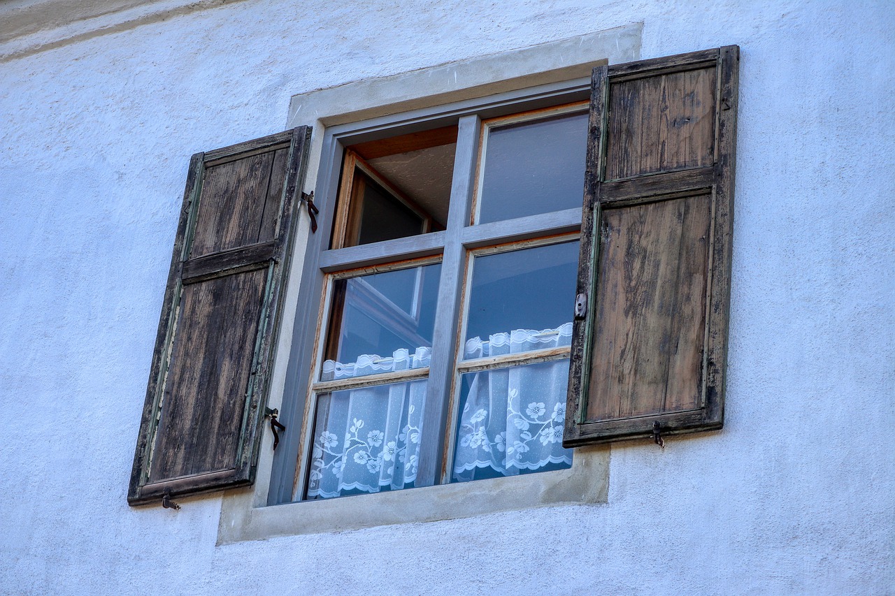 Fenster Sprossenfenster Gardinen Haus Deko Dekoration Fassade