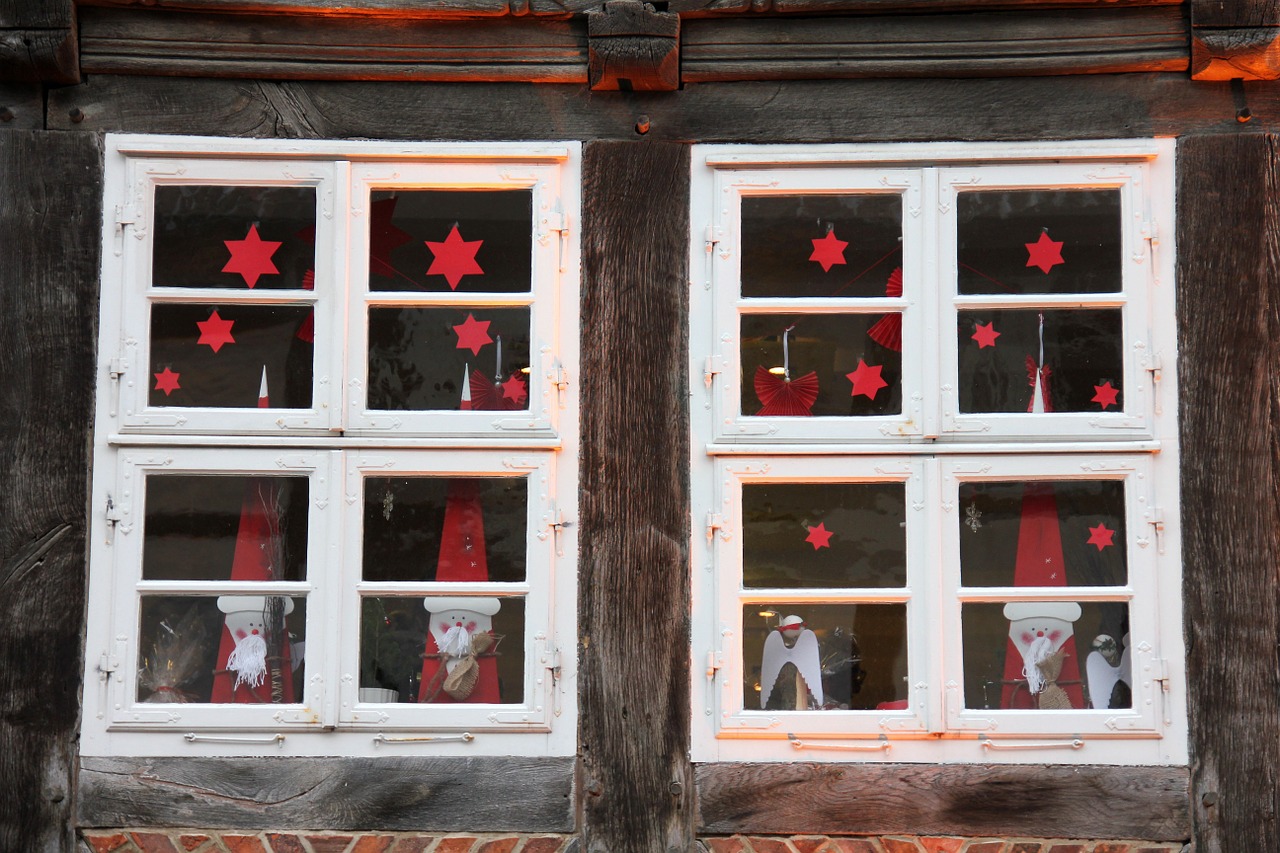 Haus Fenster Sprossenfenster Weihnachtsdeko Deko Nikoläuse
