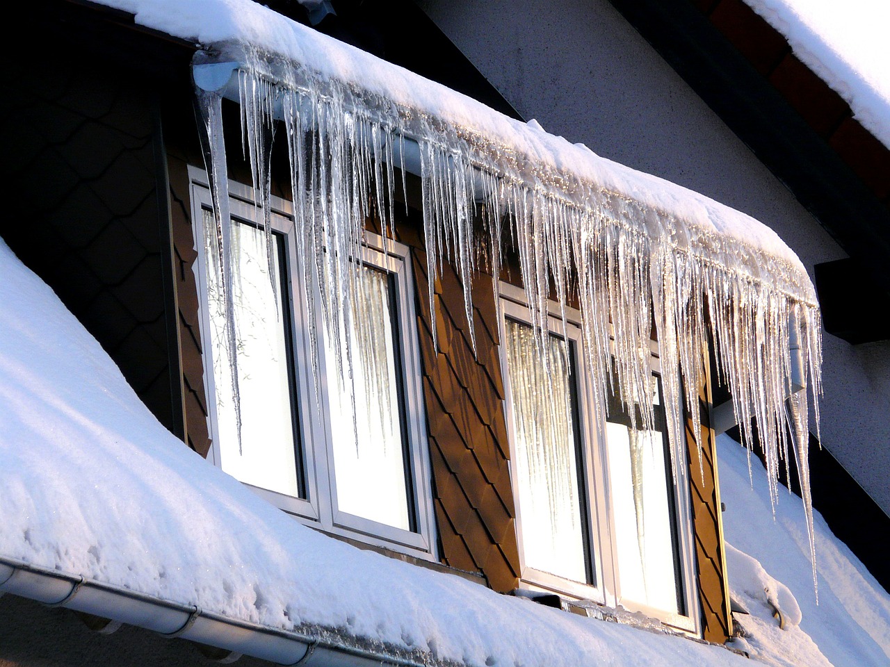Winter Eis Schnee Eiszapfen Frost Fenster Kälte
